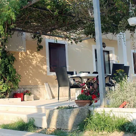Apartments Borghetto Vinkuran Exterior photo