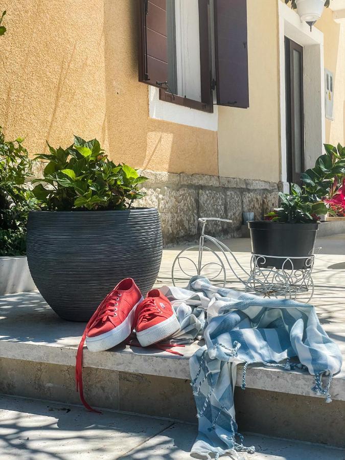 Apartma Borghetto *