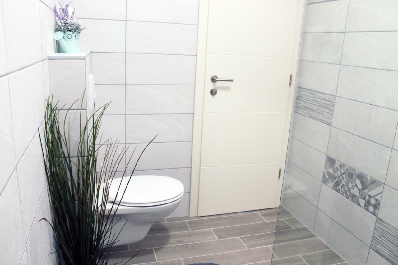 Apartma Borghetto *