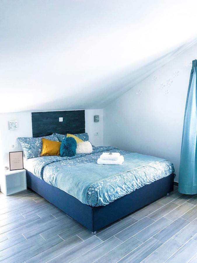 Apartma Borghetto *